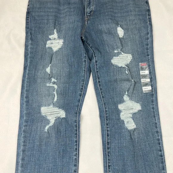 NEW Levi’s Sculpt 311 Shaping Skinny Distressed Jean Size 22W - Picture 8 of 12